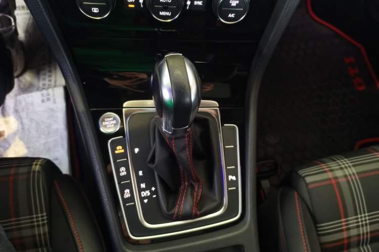 Used Volkswagen Golf GTI 2018 2.0 TSI GTI Gear Lever