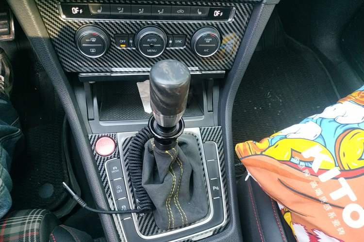 Used Volkswagen Golf GTI 2018 2.0 TSI GTI Gear Lever