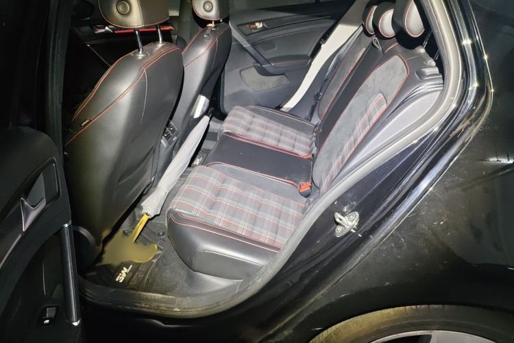 Used Volkswagen Golf GTI 2018 2.0 TSI GTI Interior 4