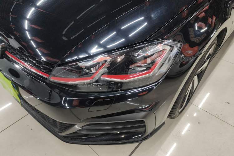 Used Volkswagen Golf GTI 2018 2.0 TSI GTI Left Front Headlight
