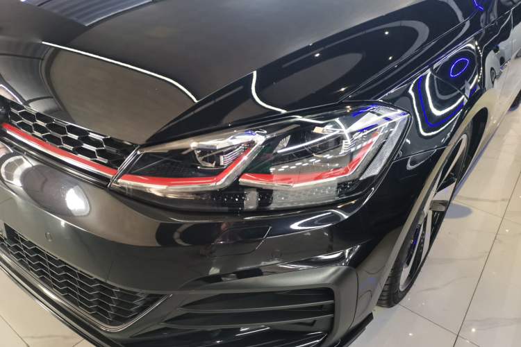 Used Volkswagen Golf GTI 2018 2.0 TSI GTI Left Front Headlight