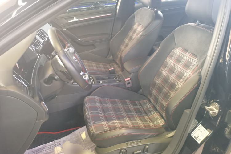 Used Volkswagen Golf GTI 2018 2.0 TSI GTI Left Front Seat
