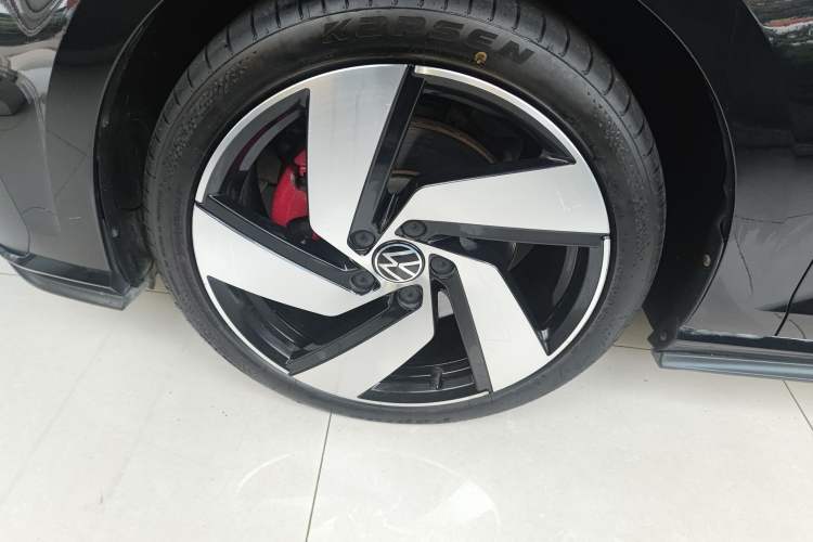 Used Volkswagen Golf GTI 2018 2.0 TSI GTI Left Front Wheel Hub