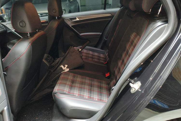 Used Volkswagen Golf GTI 2018 2.0 TSI GTI Left Rear Seat