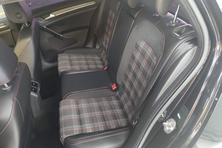 Used Volkswagen Golf GTI 2018 2.0 TSI GTI Left Rear Seat