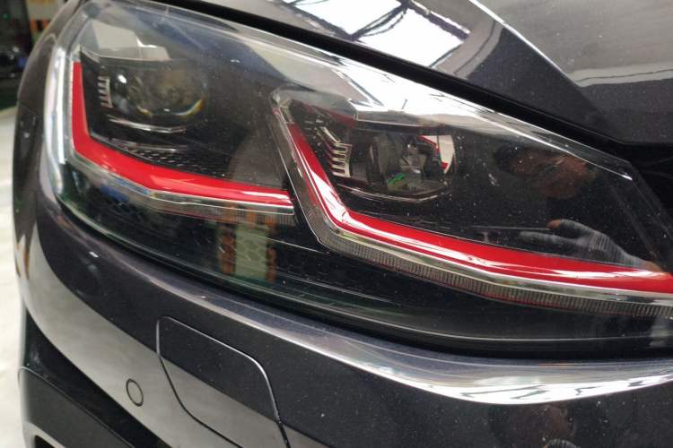 Used Volkswagen Golf GTI 2018 2.0 TSI GTI Right Front Headlight