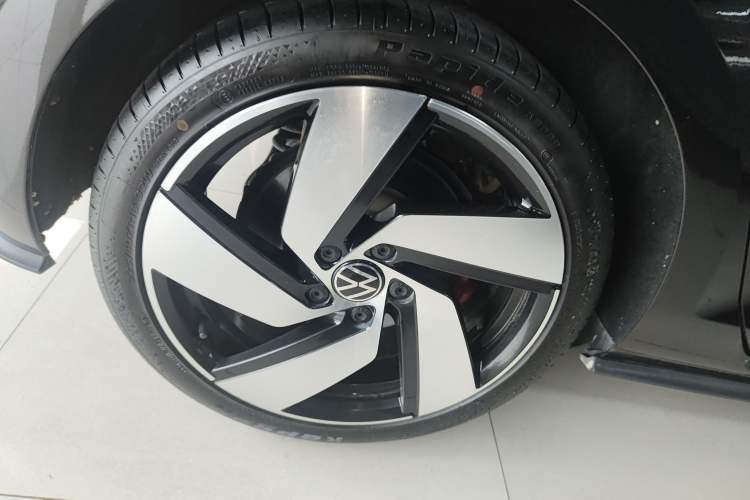 Used Volkswagen Golf GTI 2018 2.0 TSI GTI Right Rear Wheel Hub