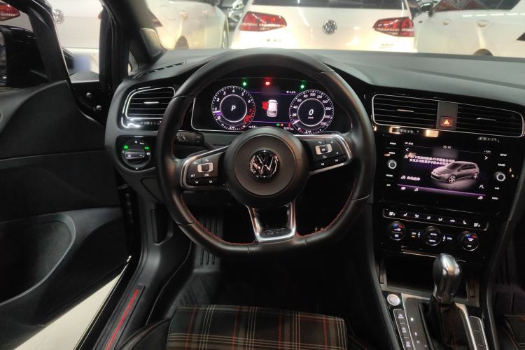 Used Volkswagen Golf GTI 2018 2.0 TSI GTI Steering Wheel
