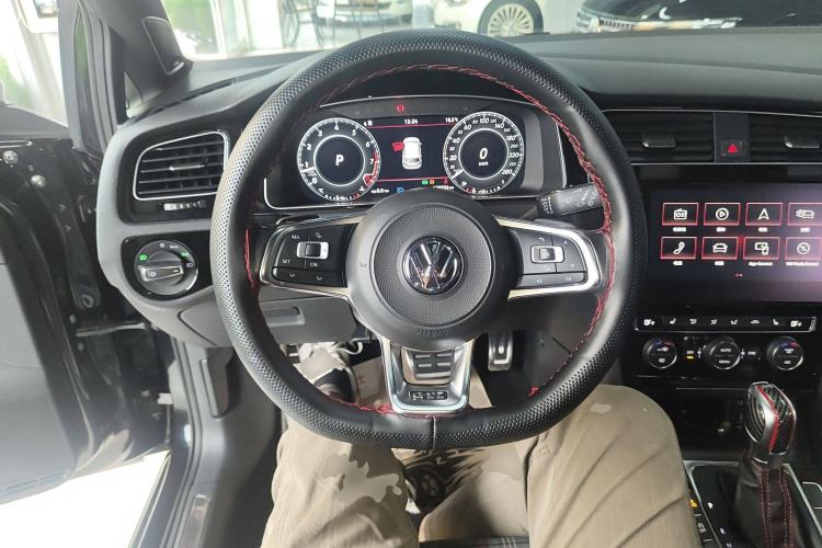 Used Volkswagen Golf GTI 2018 2.0 TSI GTI Steering Wheel