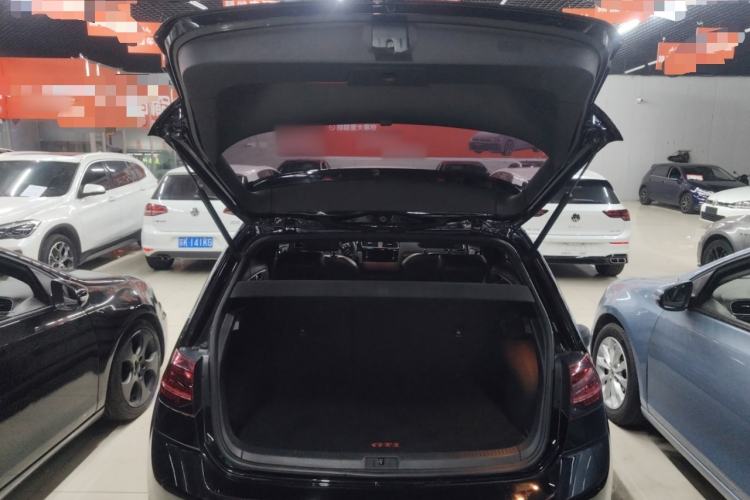 Used Volkswagen Golf GTI 2018 2.0 TSI GTI Trunk