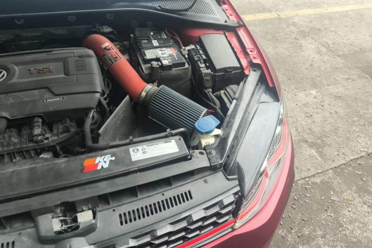 Used Volkswagen Golf GTI 2018 2.0 TSI GTI Engine Bay Left