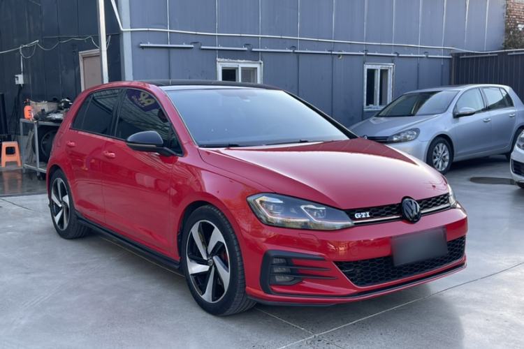 Used Volkswagen Golf GTI 2018 2.0 TSI GTI Exterior 2