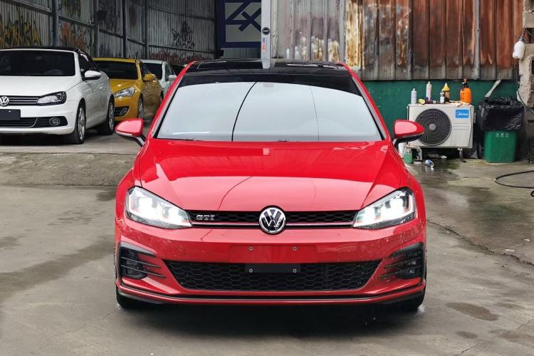 Used Volkswagen Golf GTI 2018 2.0 TSI GTI Exterior 2