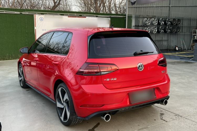Used Volkswagen Golf GTI 2018 2.0 TSI GTI Exterior 3