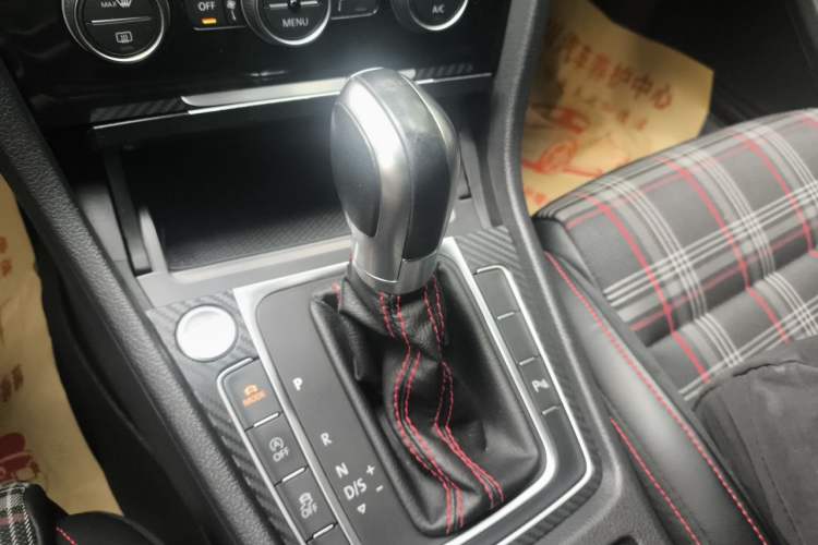 Used Volkswagen Golf GTI 2018 2.0 TSI GTI Gear Lever