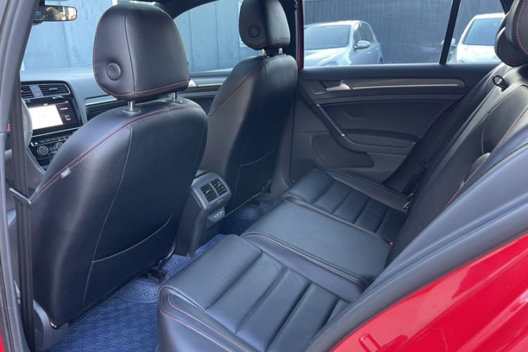 Used Volkswagen Golf GTI 2018 2.0 TSI GTI Interior 3