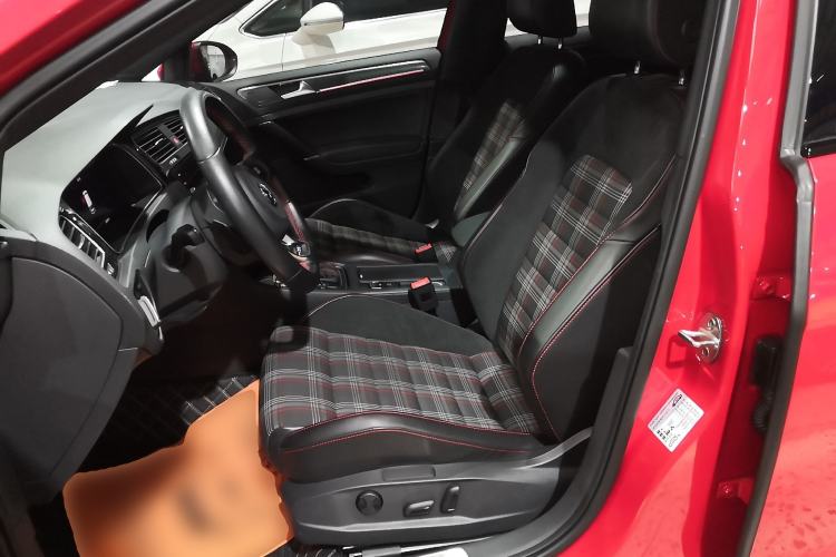 Used Volkswagen Golf GTI 2018 2.0 TSI GTI Left Front Seat