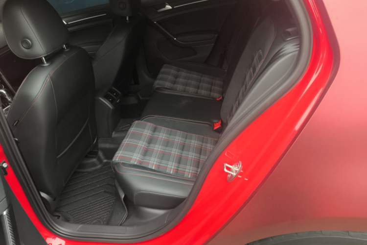 Used Volkswagen Golf GTI 2018 2.0 TSI GTI Left Rear Seat