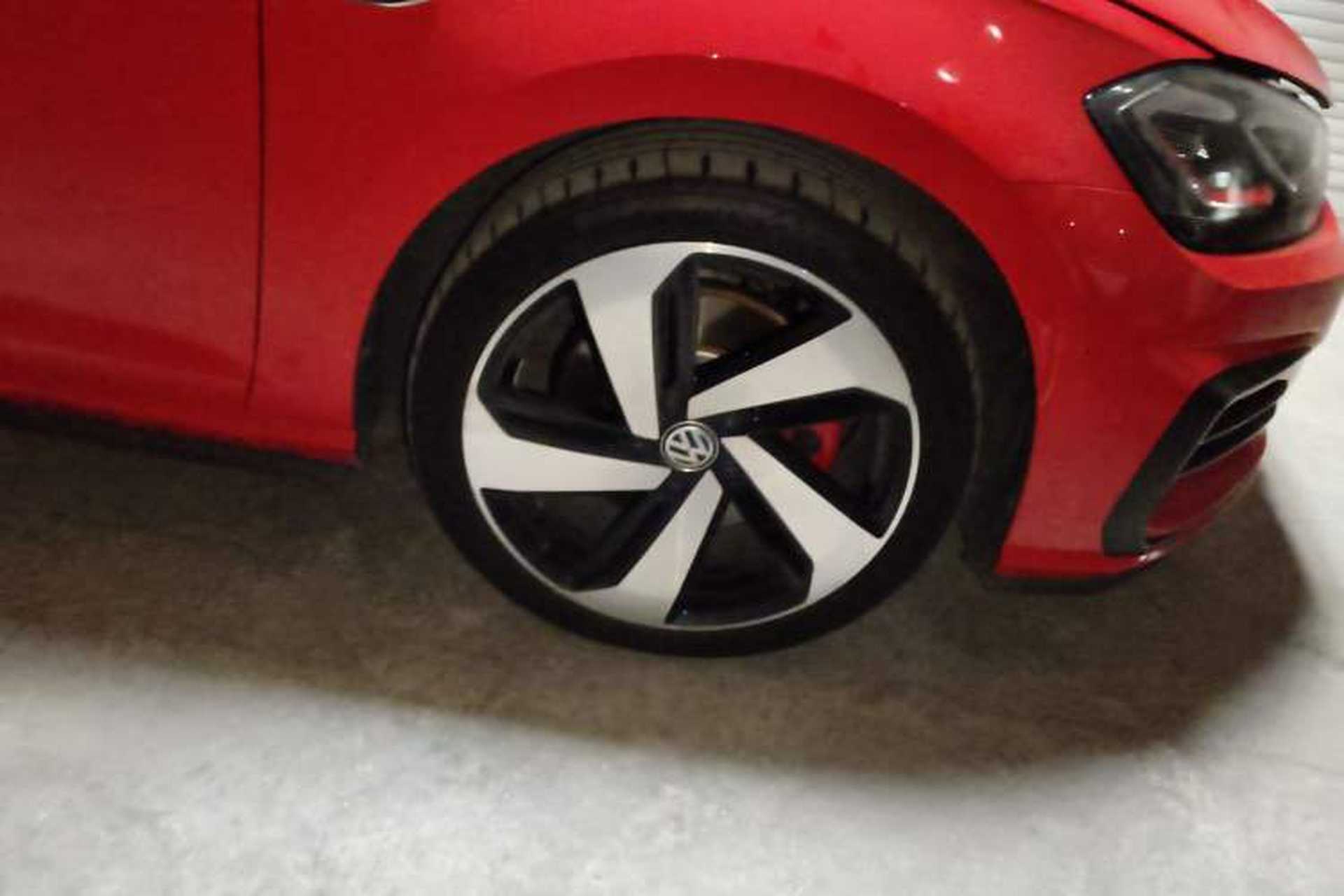 Used Volkswagen Golf GTI 2018 2.0 TSI GTI Right Front Wheel Hub