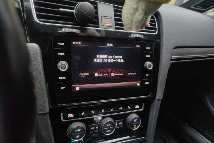 Used Volkswagen Golf GTI 2018 2.0 TSI GTI Audio And AC Panel