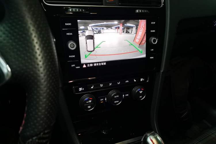 Used Volkswagen Golf GTI 2018 2.0 TSI GTI Audio And AC Panel