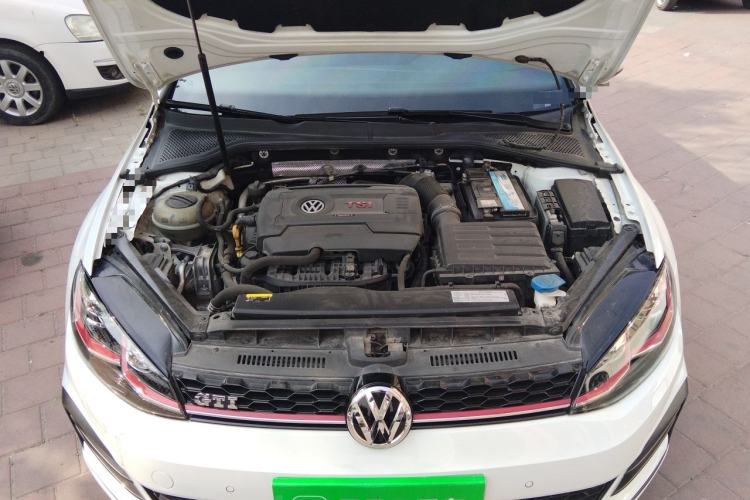 Used Volkswagen Golf GTI 2018 2.0 TSI GTI Engine Bay