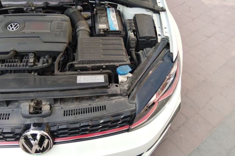Used Volkswagen Golf GTI 2018 2.0 TSI GTI Engine Bay Left