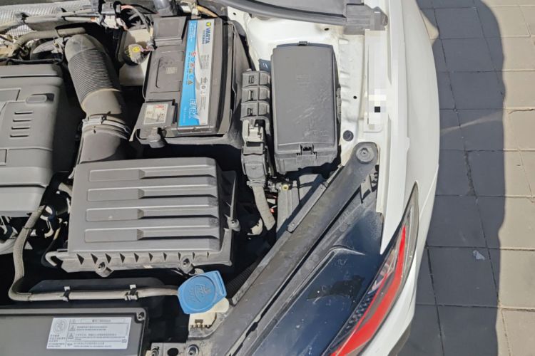 Used Volkswagen Golf GTI 2018 2.0 TSI GTI Engine Bay Left