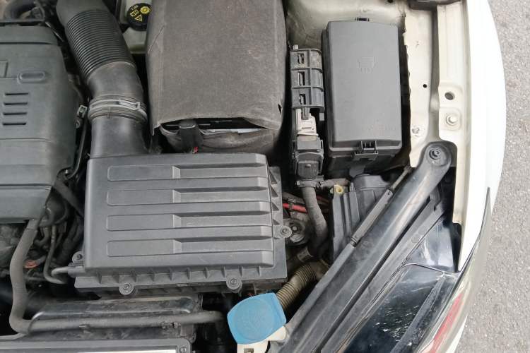 Used Volkswagen Golf GTI 2018 2.0 TSI GTI Engine Bay Left