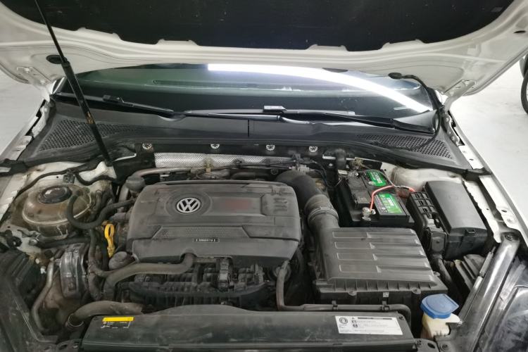 Used Volkswagen Golf GTI 2018 2.0 TSI GTI Engine Bay
