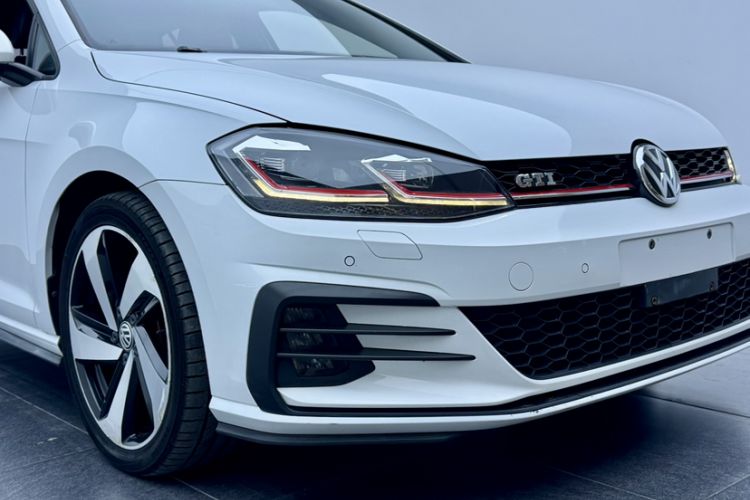 Used Volkswagen Golf GTI 2018 2.0 TSI GTI Exterior 11