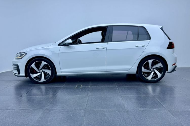 Used Volkswagen Golf GTI 2018 2.0 TSI GTI Exterior 6