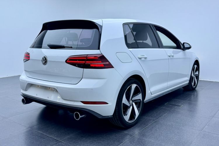 Used Volkswagen Golf GTI 2018 2.0 TSI GTI Exterior 8