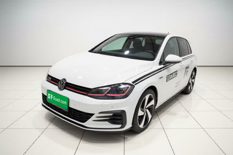 Used Volkswagen Golf GTI 2018 2.0 TSI GTI Guazi used car, China used car export, Used car for sale, Used Volkswagen cars, Cheapest cars for sale