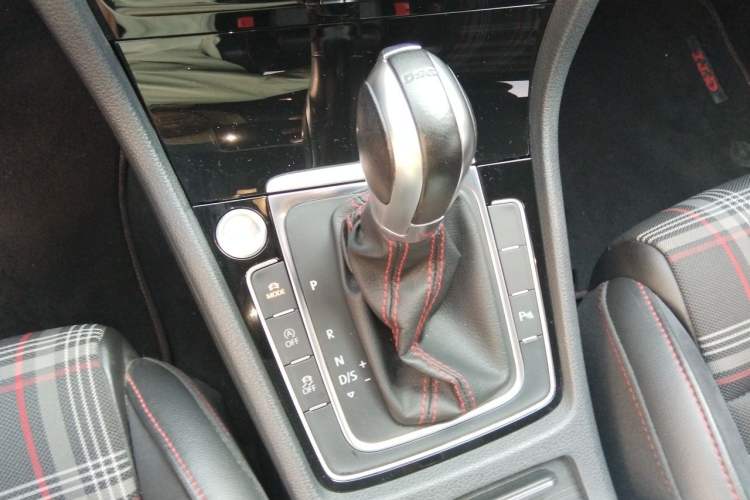 Used Volkswagen Golf GTI 2018 2.0 TSI GTI Gear Lever