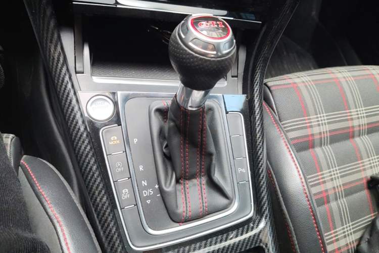 Used Volkswagen Golf GTI 2018 2.0 TSI GTI Gear Lever
