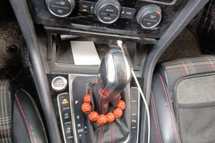 Used Volkswagen Golf GTI 2018 2.0 TSI GTI Gear Lever