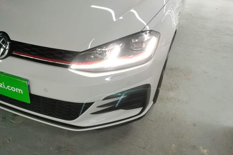 Used Volkswagen Golf GTI 2018 2.0 TSI GTI Left Front Headlight