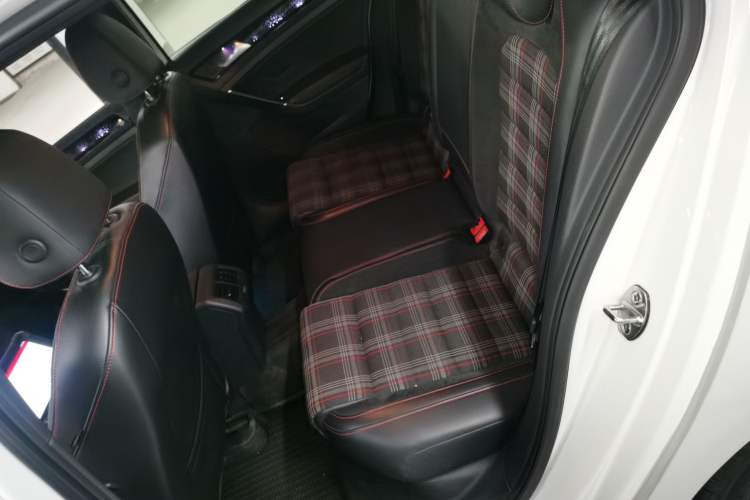 Used Volkswagen Golf GTI 2018 2.0 TSI GTI Left Rear Seat
