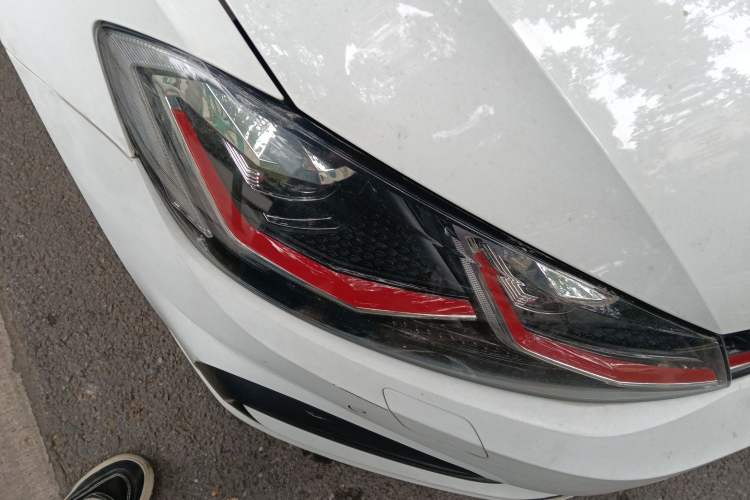Used Volkswagen Golf GTI 2018 2.0 TSI GTI Right Front Headlight