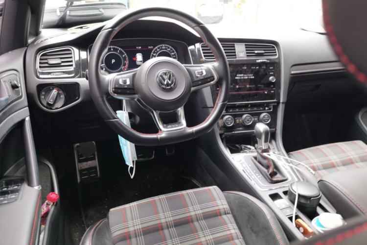 Used Volkswagen Golf GTI 2018 2.0 TSI GTI Steering Wheel