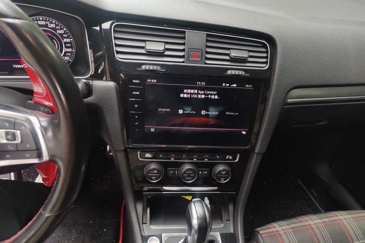 Used Volkswagen Golf GTI 2019 2.0 TSI GTI China V Standard Audio And AC Panel