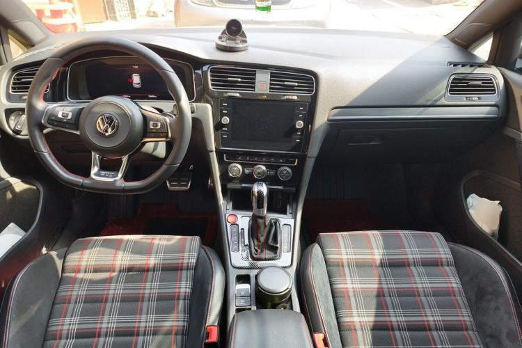 Used Volkswagen Golf GTI 2019 2.0 TSI GTI China V Standard Center Console