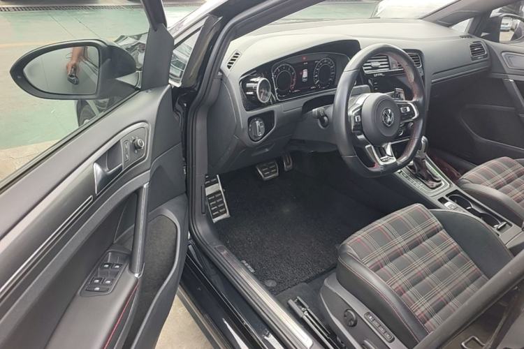 Used Volkswagen Golf GTI 2019 2.0 TSI GTI China V Standard Driver Seat