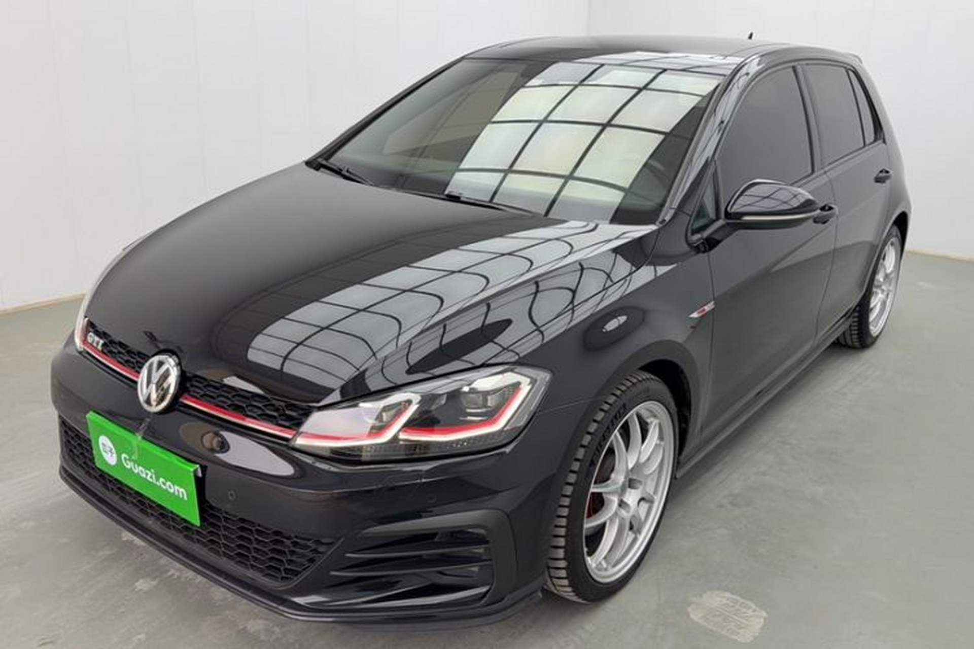 Used Volkswagen Golf GTI 2019 2.0 TSI GTI China V Standard Front Left 45 Deg
