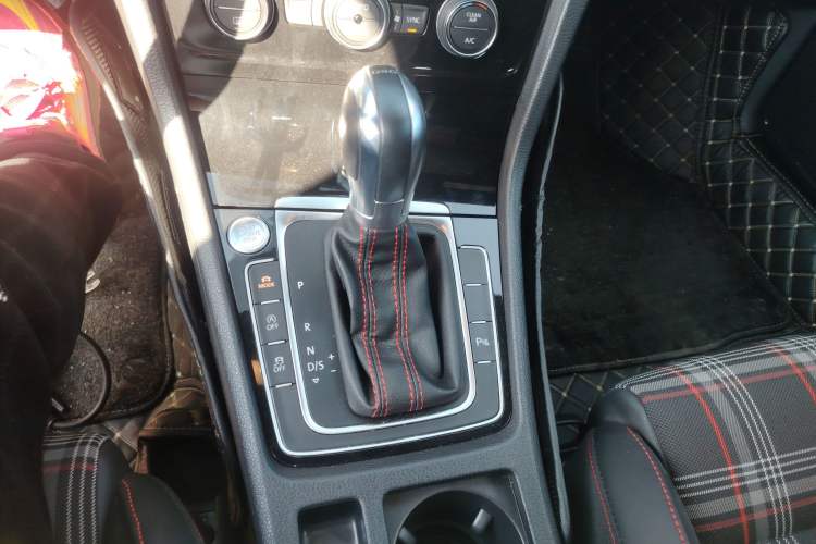 Used Volkswagen Golf GTI 2019 2.0 TSI GTI China V Standard Gear Lever