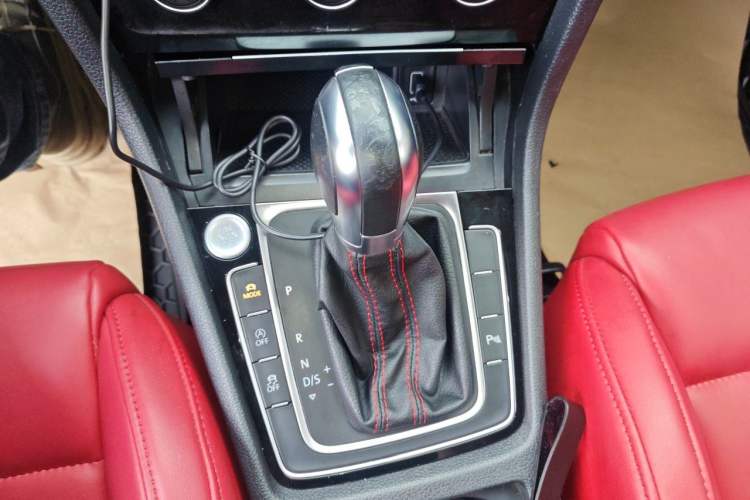 Used Volkswagen Golf GTI 2019 2.0 TSI GTI China V Standard Gear Lever