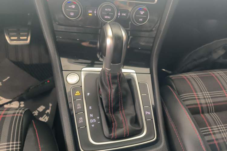 Used Volkswagen Golf GTI 2019 2.0 TSI GTI China V Standard Gear Lever