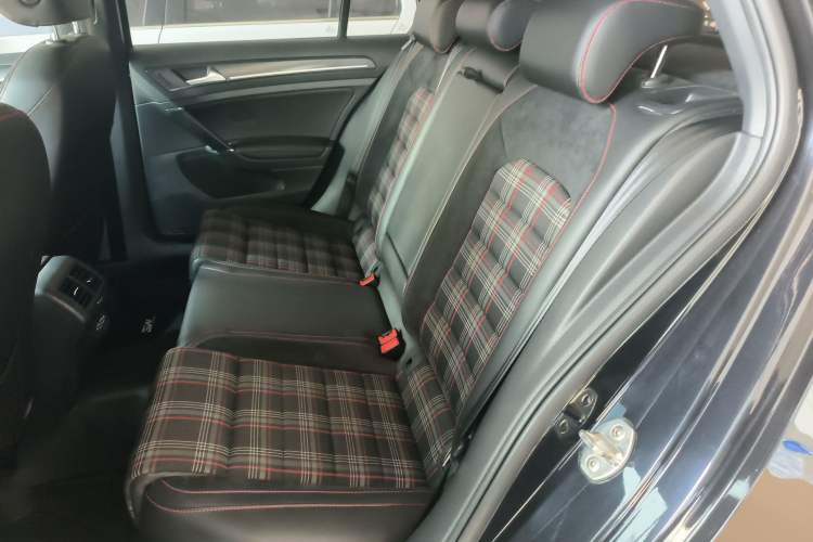 Used Volkswagen Golf GTI 2019 2.0 TSI GTI China V Standard Interior 4
