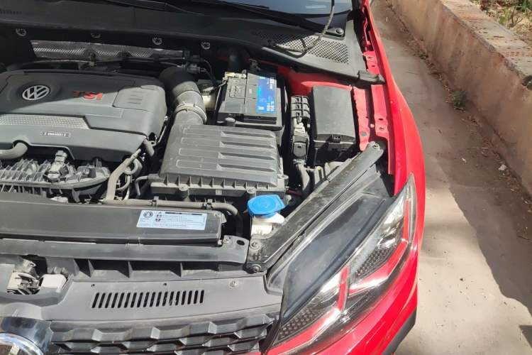 Used Volkswagen Golf GTI 2019 2.0 TSI GTI China V Standard Engine Bay Left